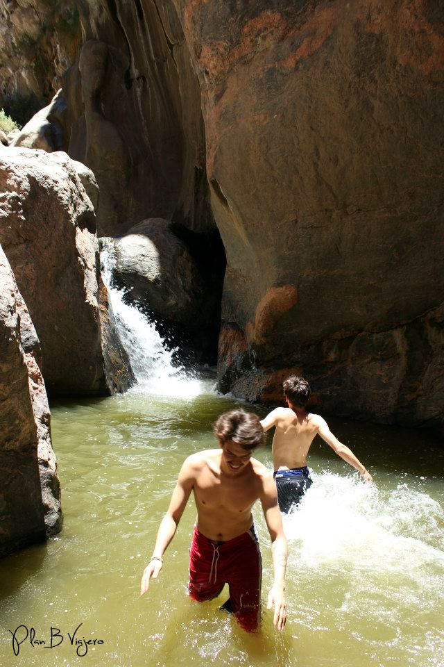 Refrescándonos en la Cascada