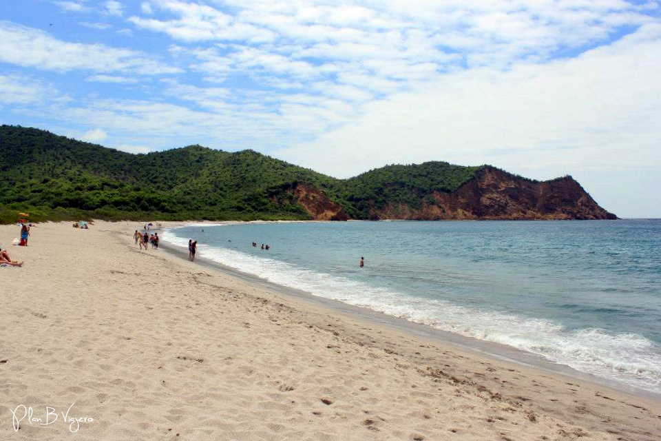 Puerto López y la playa más linda de Ecuador