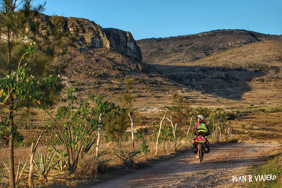 plan b viajero, hierve el agua, xaag, como llegar a hierve el agua, plan b viajero, hierve el agua oaxaca, viajar en bici por Oaxaca
